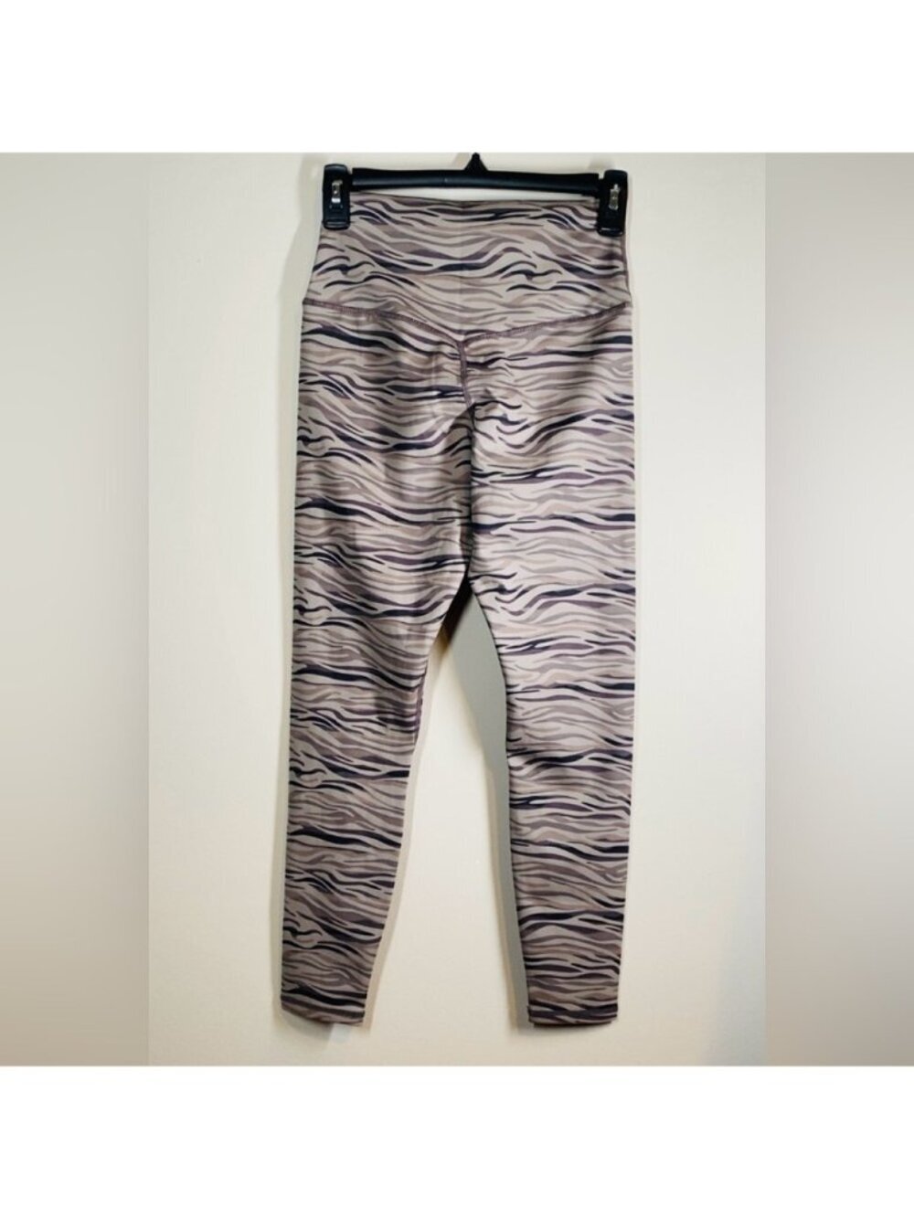 Sunzel Athletic Leggings in Shades of Gray and Purple sz 6 - Picture 5 of 5